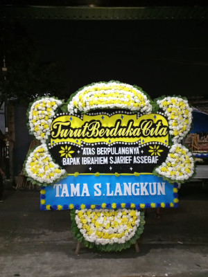 Papan Bunga Duka di Kobo Kecil